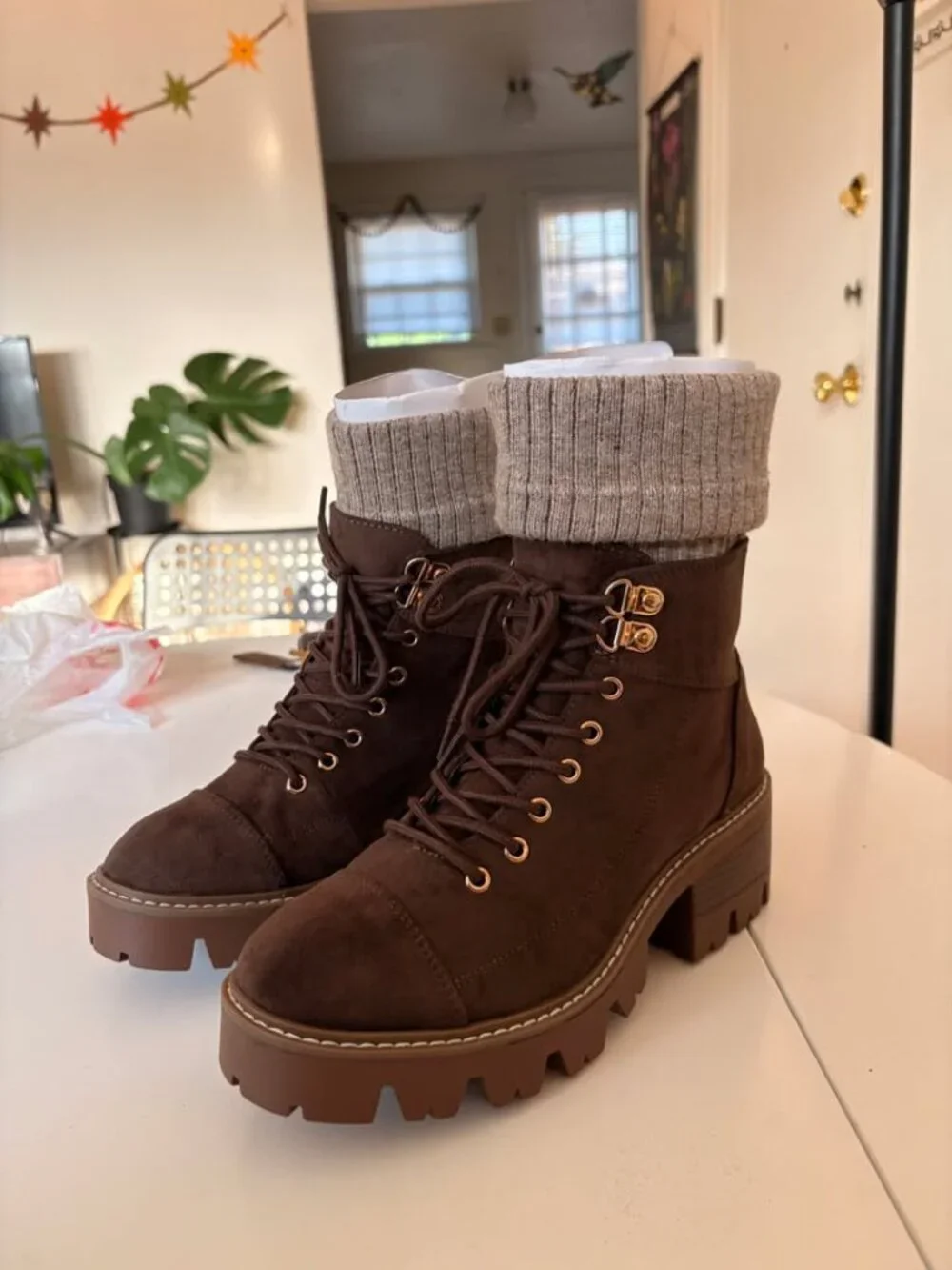 Brand New NIB JustFab Madrid Cold Weather Boots Women's Size 7 Cubb/Oatmeal